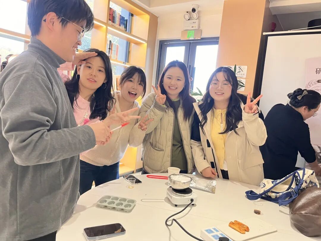 111159-710657.jpg 111159-710657.jpg